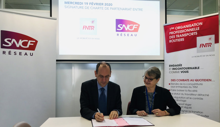 SECURITE ROUTIERE AUX PASSAGES A NIVEAU SIGNATURE D’UN PARTENARIAT ENTRE SNCF RESEAU ET LA FEDERATION NATIONALE DES TRANSPORTS ROUTIERS